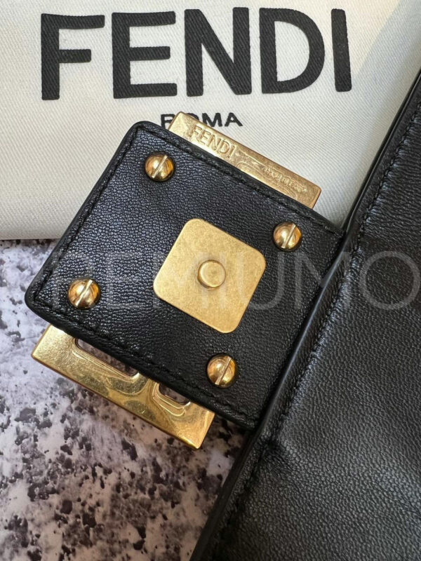 Fendi сумка PR752701 9