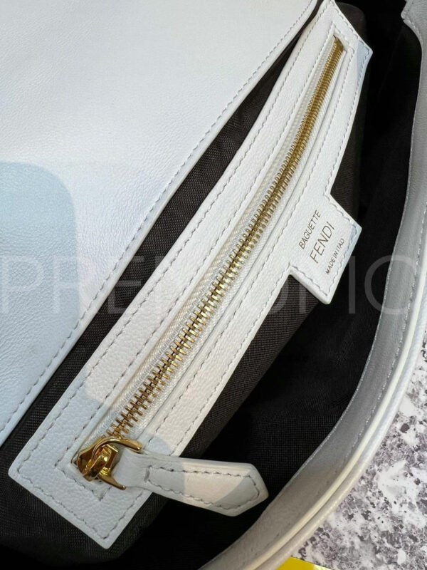 Fendi сумка PR374218 11
