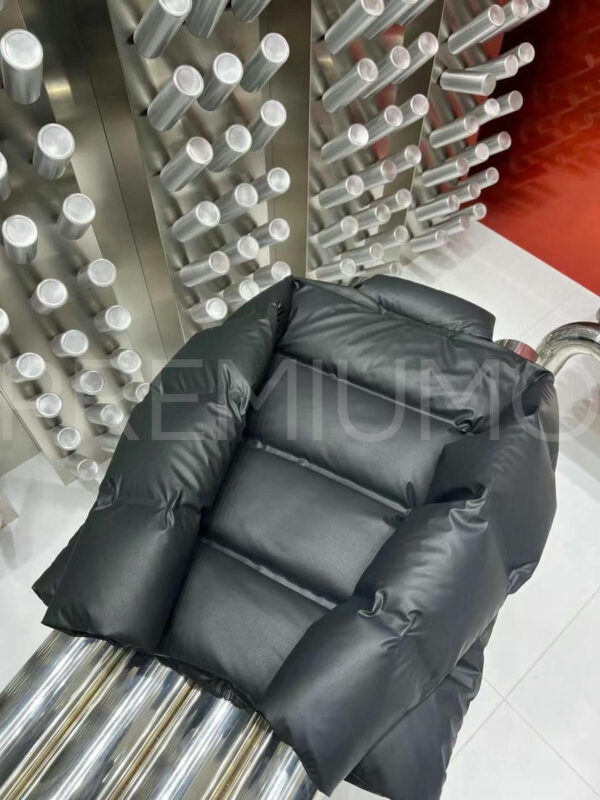 Prada пуховик PR844600 9