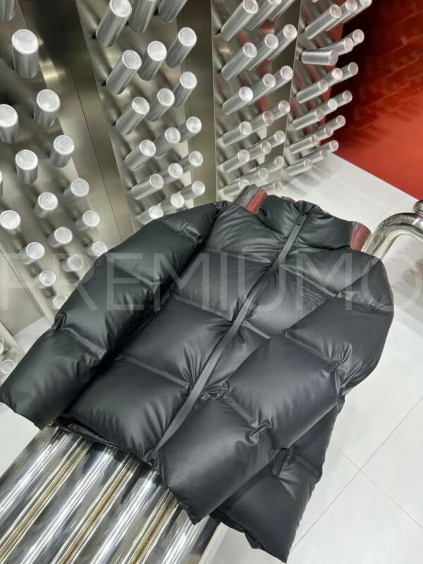 Prada пуховик PR844600 10
