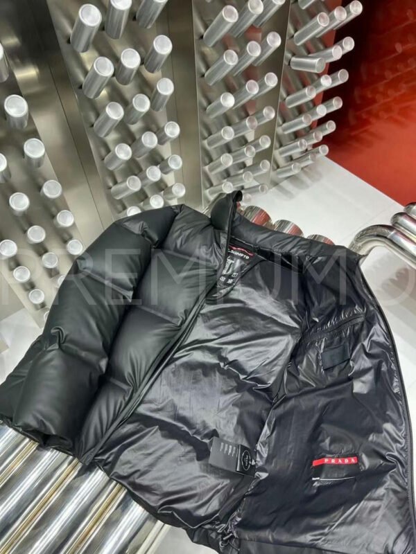 Prada пуховик PR844600 6
