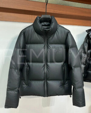 Prada пуховик PR844600