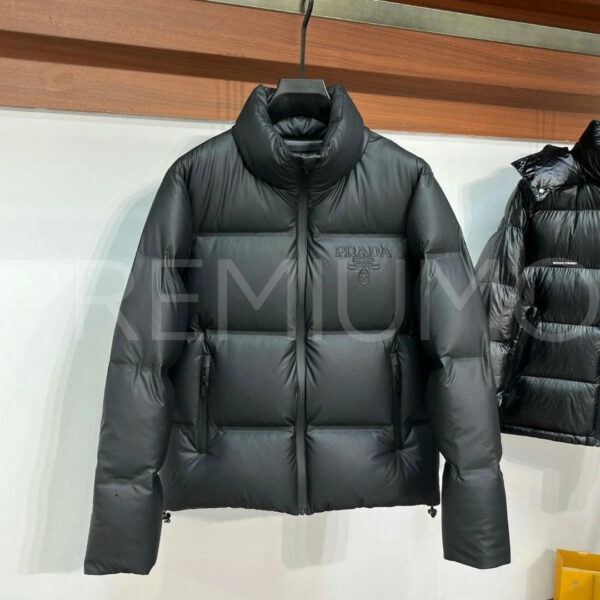Prada пуховик PR844600