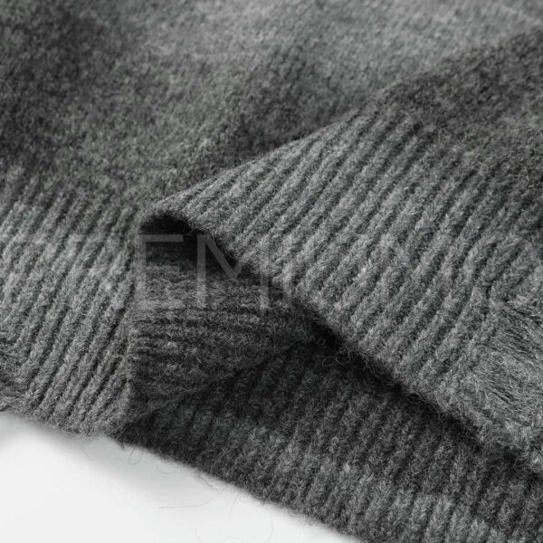 Balenciaga свитер PR728744 4