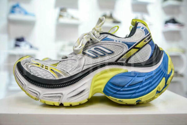 Balenciaga кроссовки PR208217