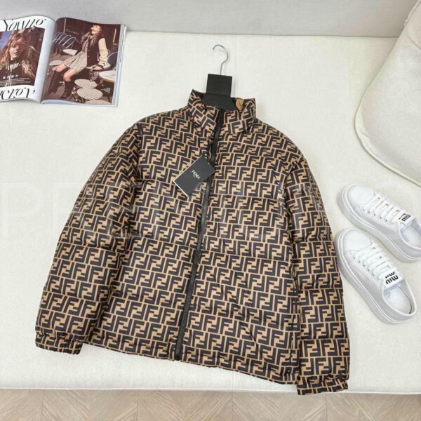 Fendi пуховик PR424942