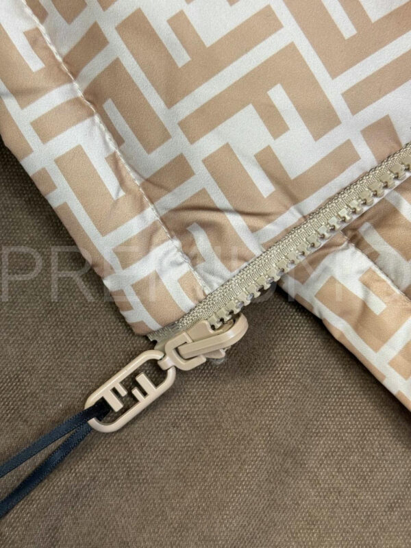 Fendi пуховик PR444956 5