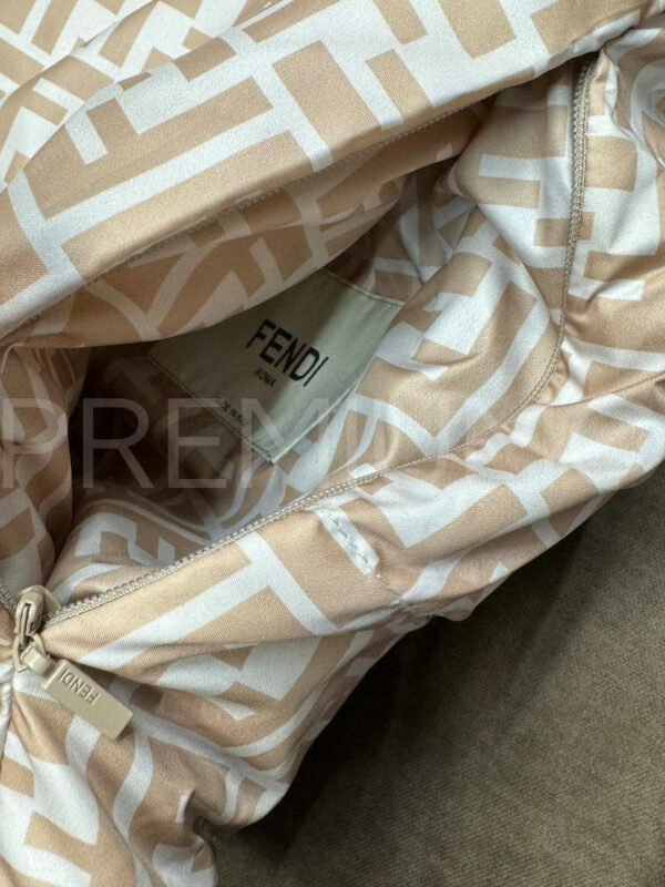 Fendi пуховик PR444956 8
