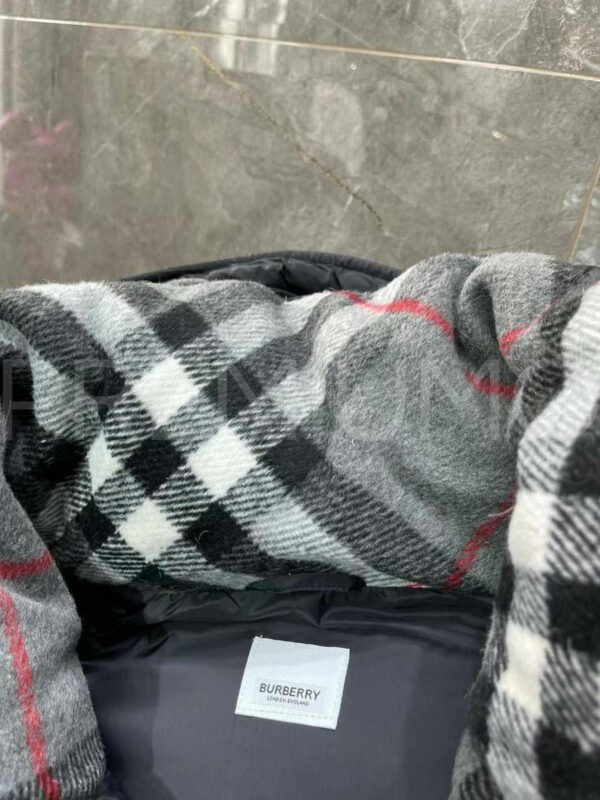 Burberry жилет PR572400 8