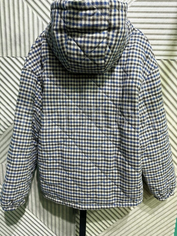 Prada куртка PR896385 9