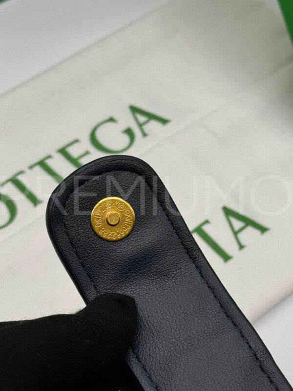 Bottega Veneta сумка PR999945 5