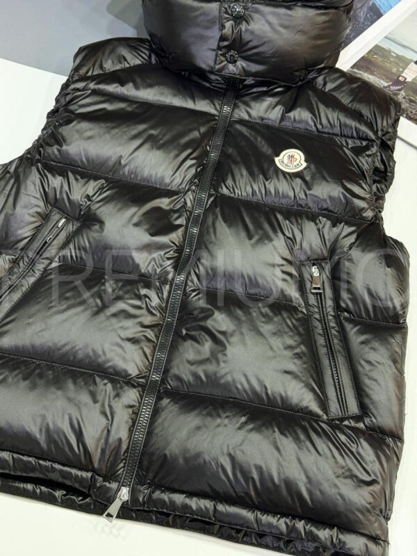 Moncler жилет PR113652 2