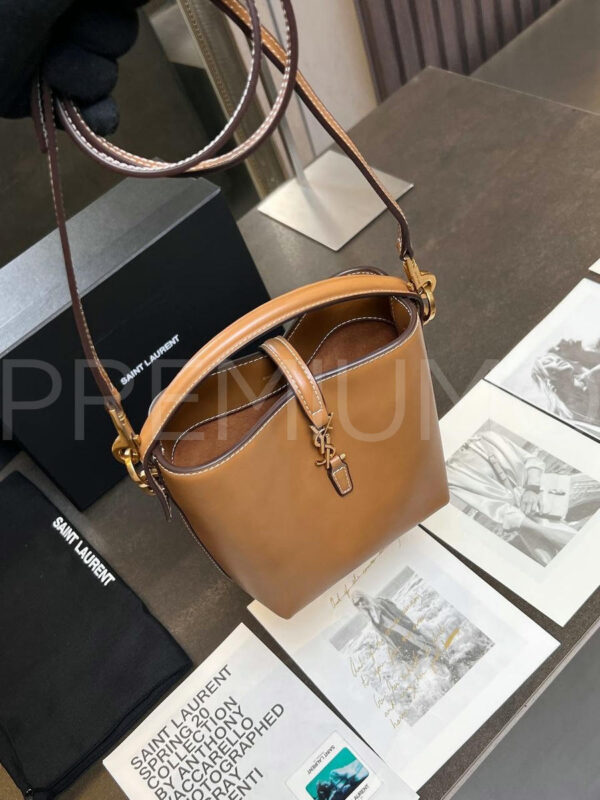 Yves Saint Laurent сумка PR139980 6