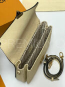 Louis Vuitton Pochette Metis сумка PR181342 23