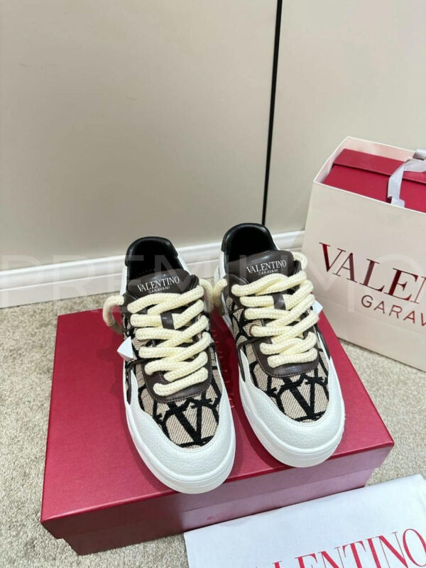 Valentino кроссовки PR121390 26