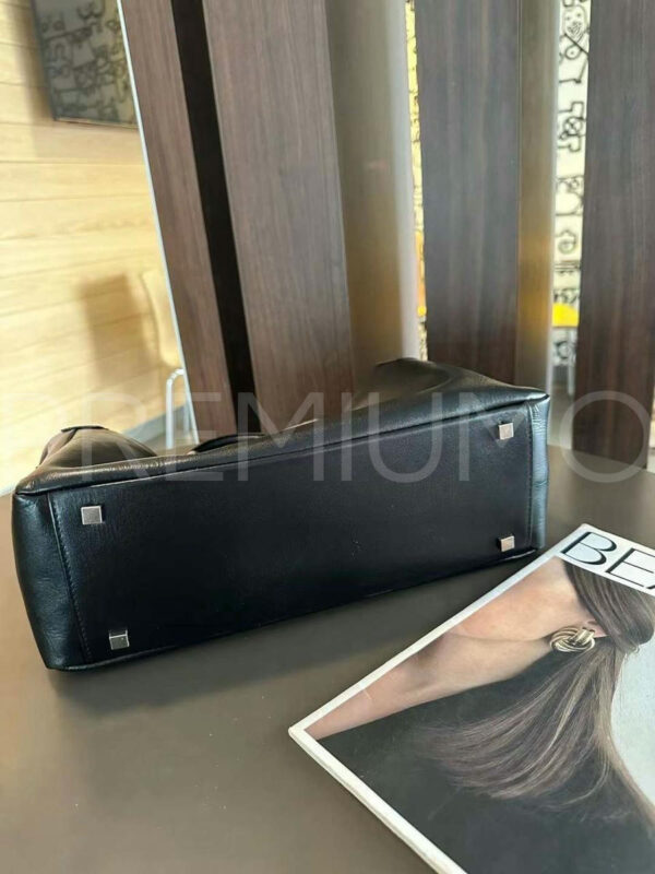 Yves Saint Laurent сумка PR199652 8