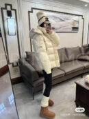 Moncler пуховик PR583593 42