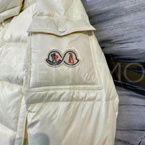 Moncler пуховик PR583593 17