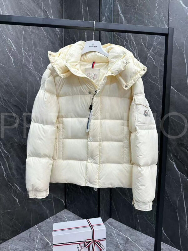 Moncler пуховик PR583593 2