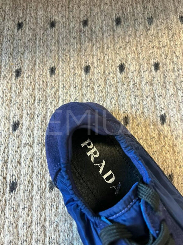 Prada кроссовки PR274188 12