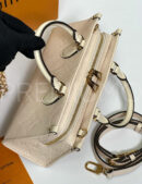 Louis Vuitton On The Go East West сумка PR299909 23