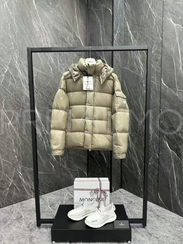 Moncler пуховик PR824094 4