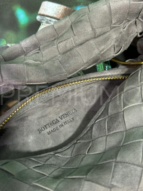 Bottega Veneta Jodie mini сумка PR643339 4