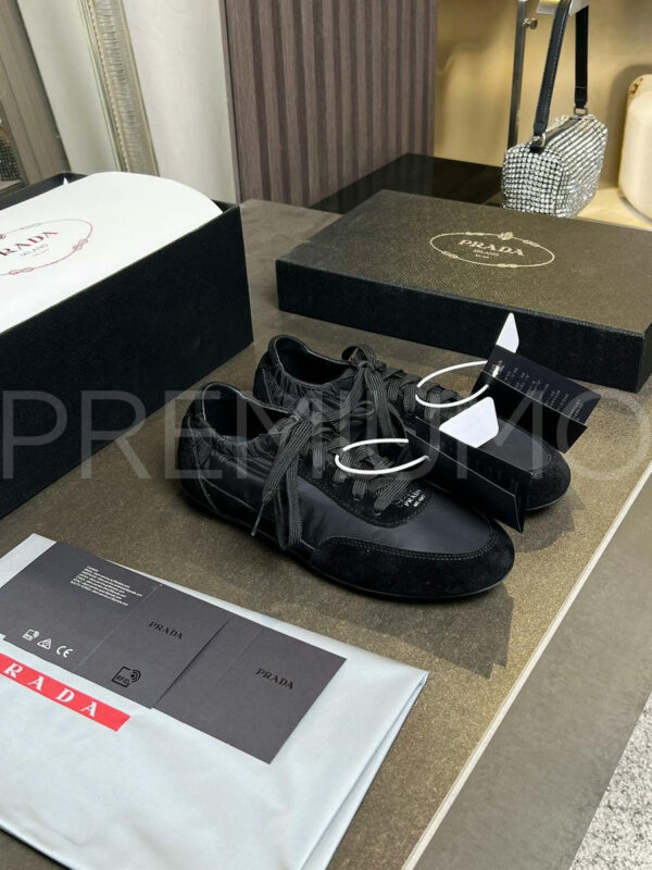 Prada кроссовки PR181675 19