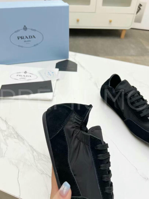 Prada кроссовки PR443731 4