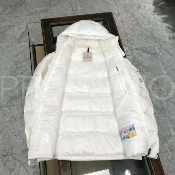 Moncler пуховик PR637108 2