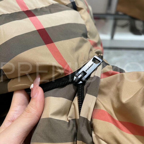 Burberry пуховик PR568542 6