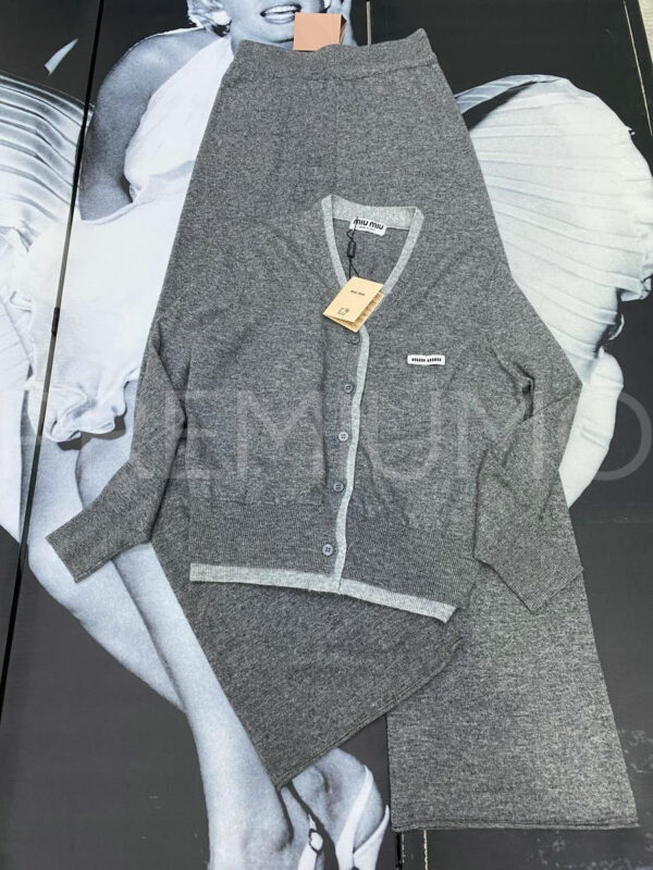 Miu miu костюм PR814842 6