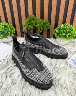 Givenchy кроссовки PR683469
