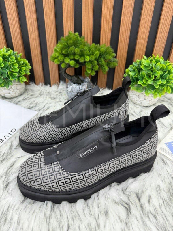 Givenchy кроссовки PR683469 6