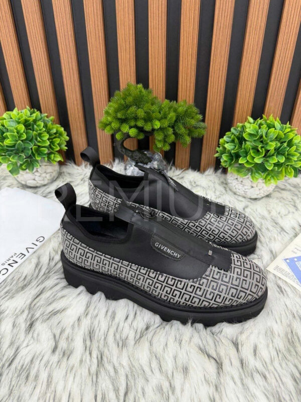 Givenchy кроссовки PR683469 7