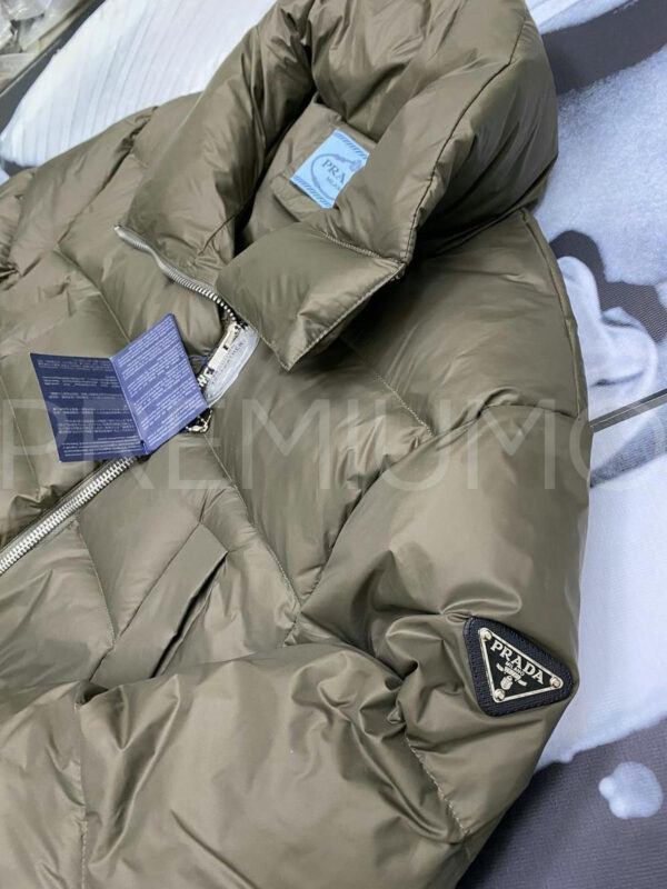 Prada пуховик PR853960 2