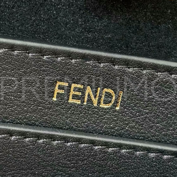 Fendi сумка PR680570 8