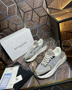 Givenchy кроссовки PR696150