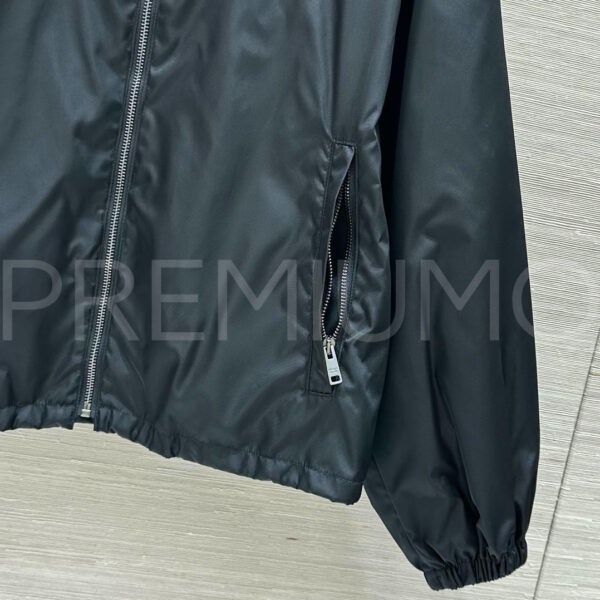 Prada куртка PR802517 5