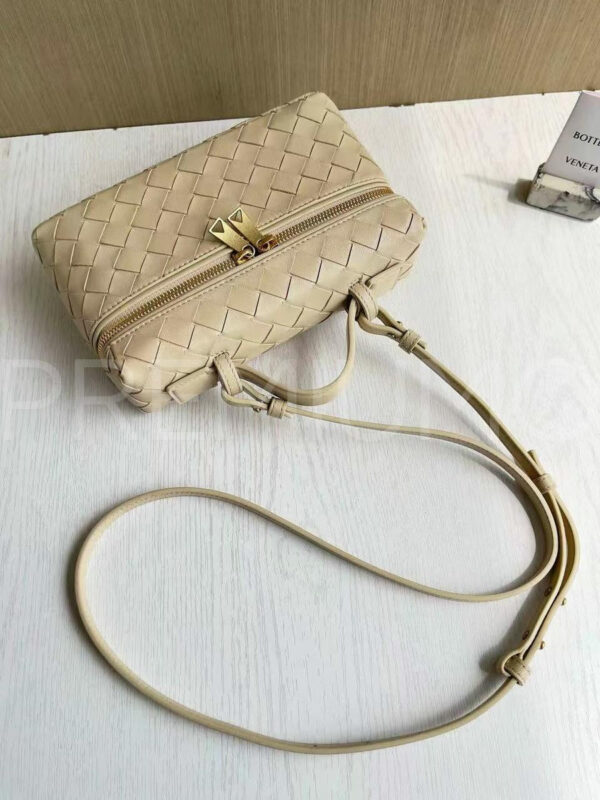 Bottega Veneta Bang bang vanity case сумка PR989377 4