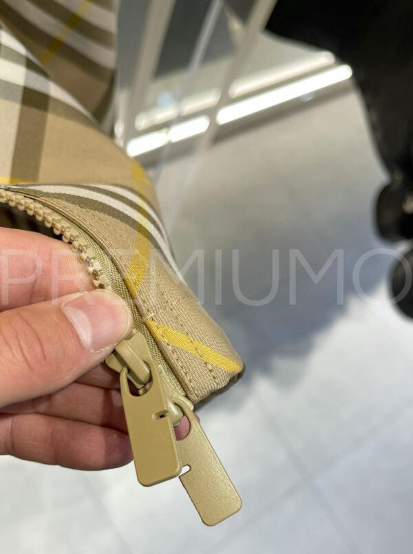 Burberry куртка PR764468 3