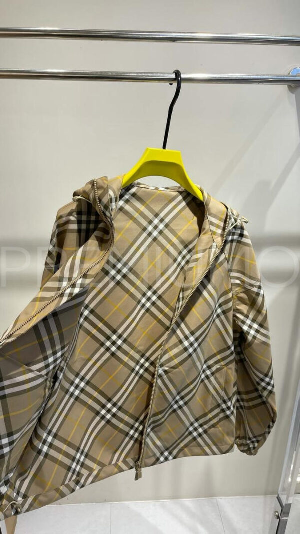 Burberry куртка PR764468 4