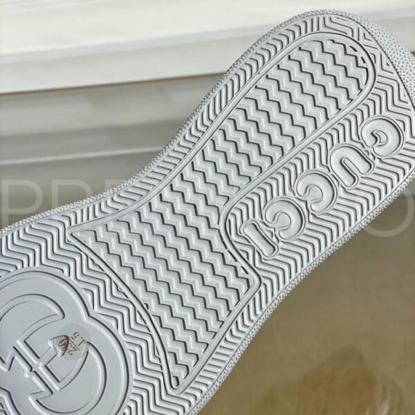 Gucci кроссовки PR452792 4
