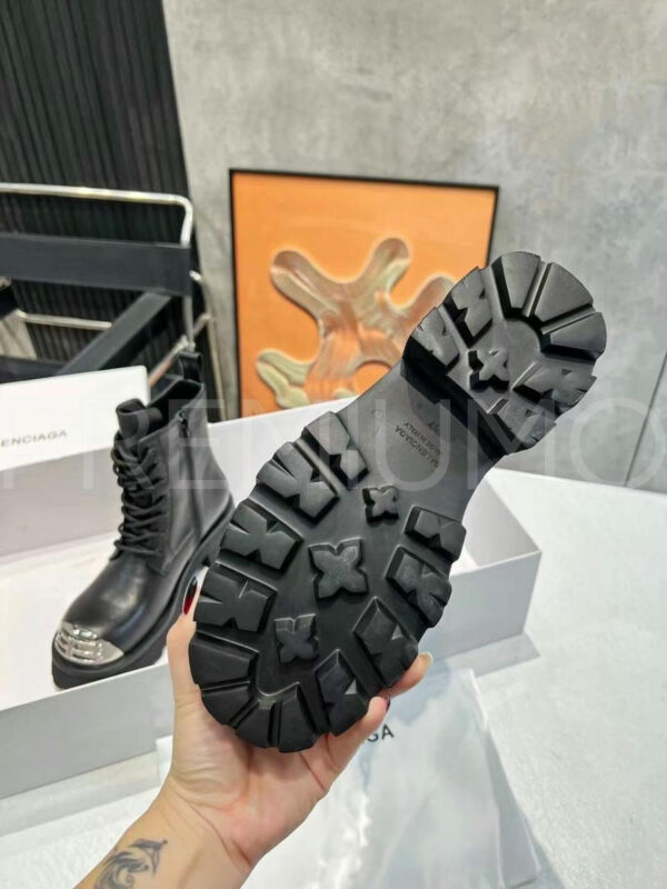 Balenciaga ботинки PR592289 6