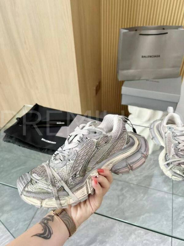 Balenciaga кроссовки PR956946 9