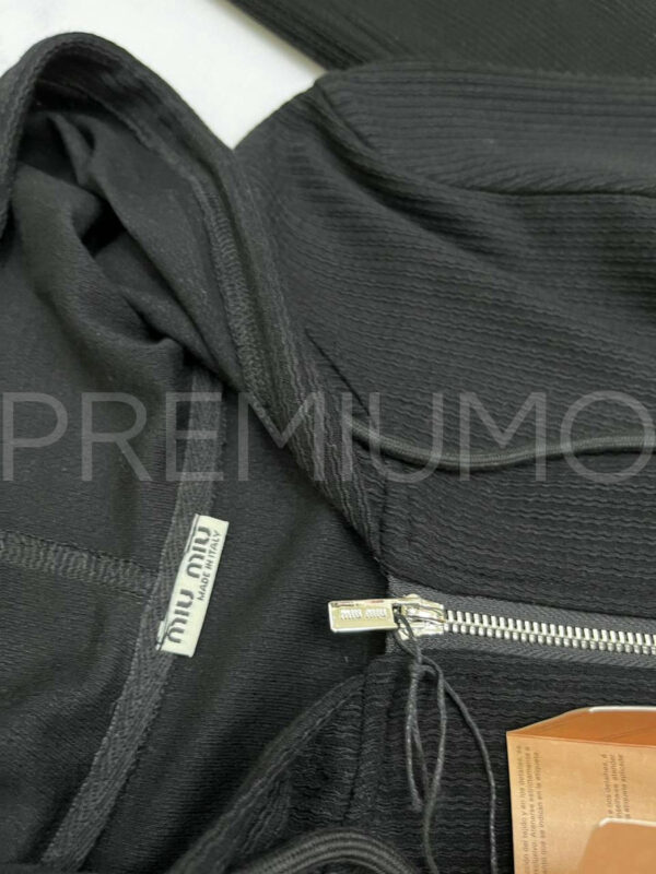 Miu miu костюм PR721382 5