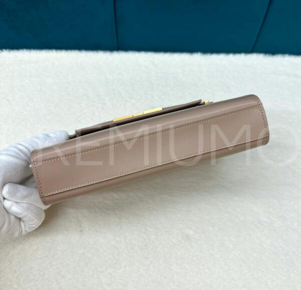 Yves Saint Laurent сумка PR556138 5