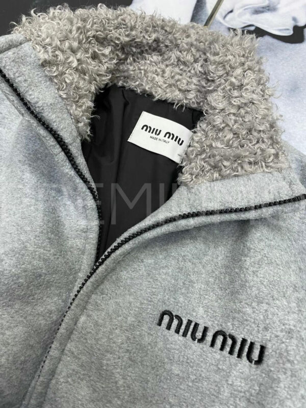 Miu miu куртка PR259259 5
