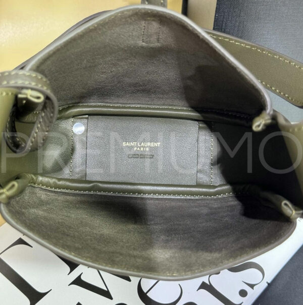 Yves Saint Laurent сумка PR720104 7
