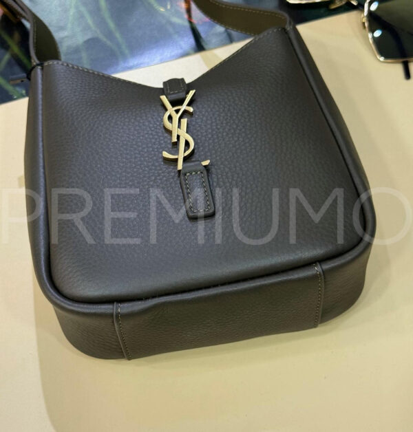 Yves Saint Laurent сумка PR720104 2